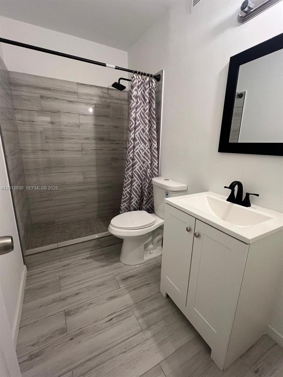 1560 NE 151st Street
