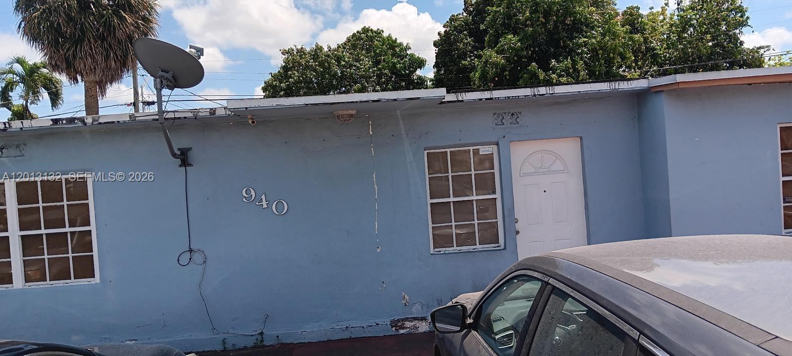 940 E 9th Place