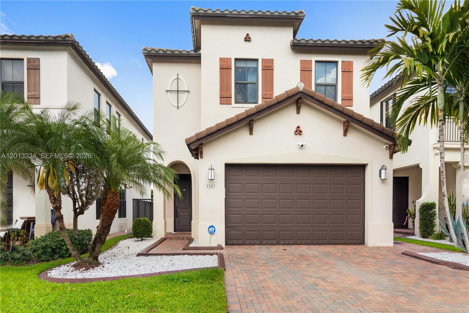 3261 W 99th Place