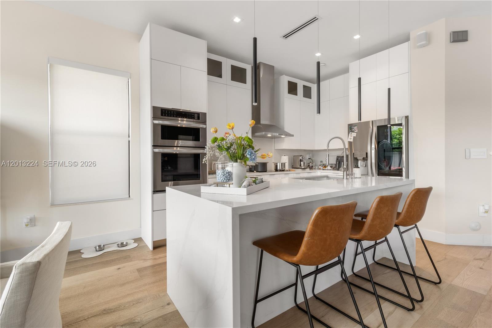 3261 W 99th Place