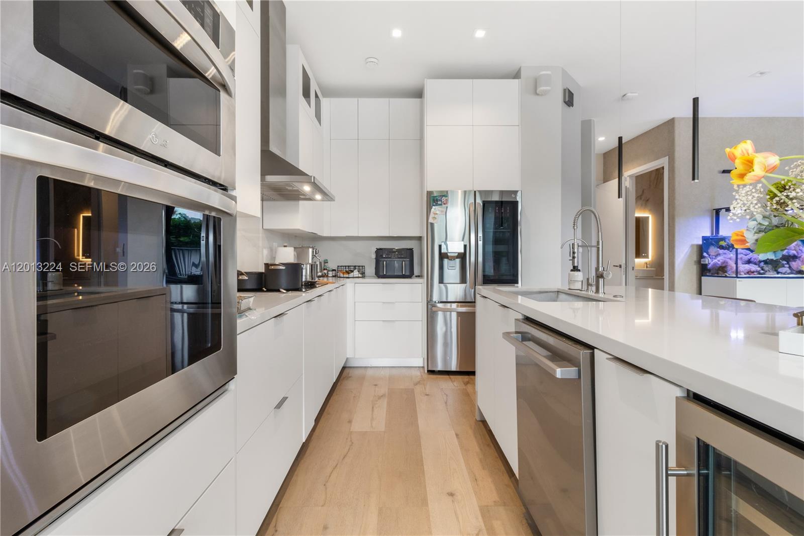 3261 W 99th Place