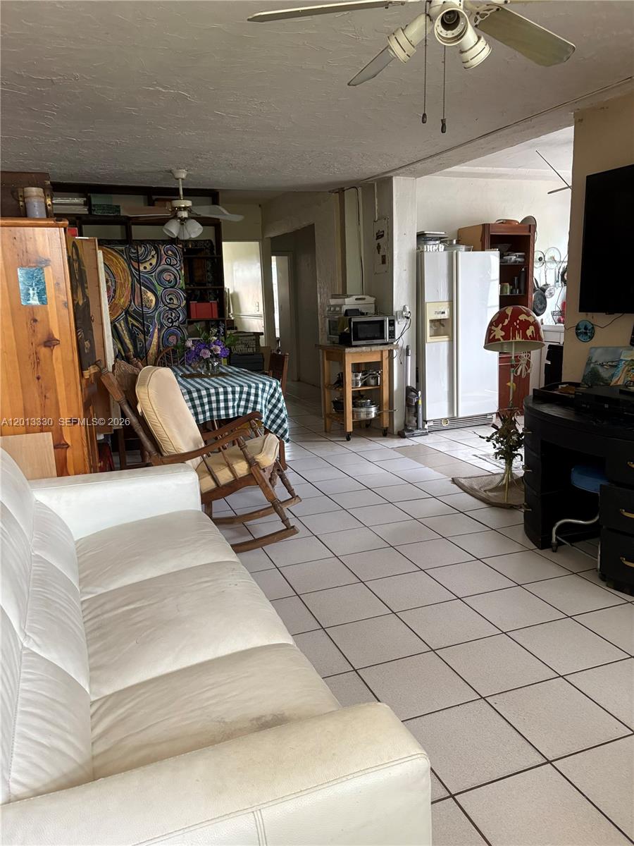 5930 SW 44th Terrace