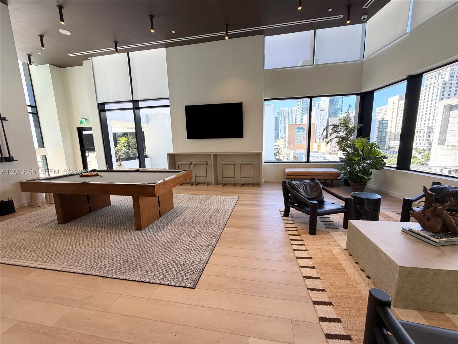 225 N Miami Avenue