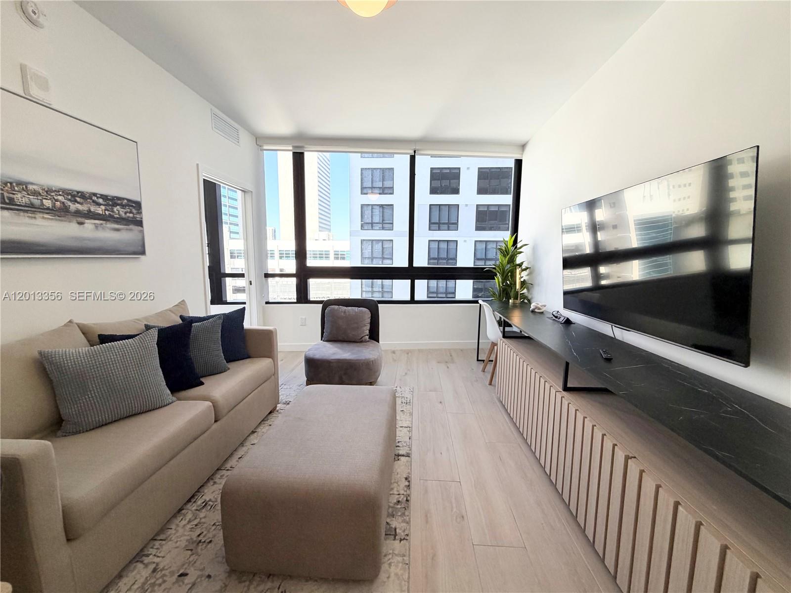225 N Miami Avenue