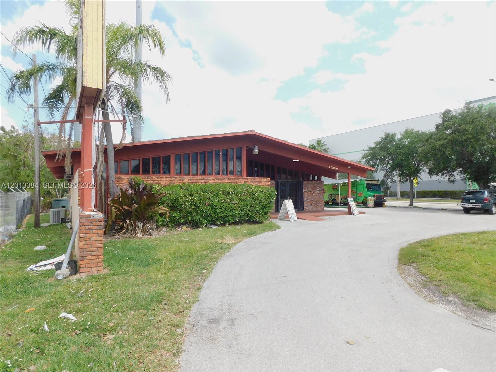 27230 S Dixie Highway