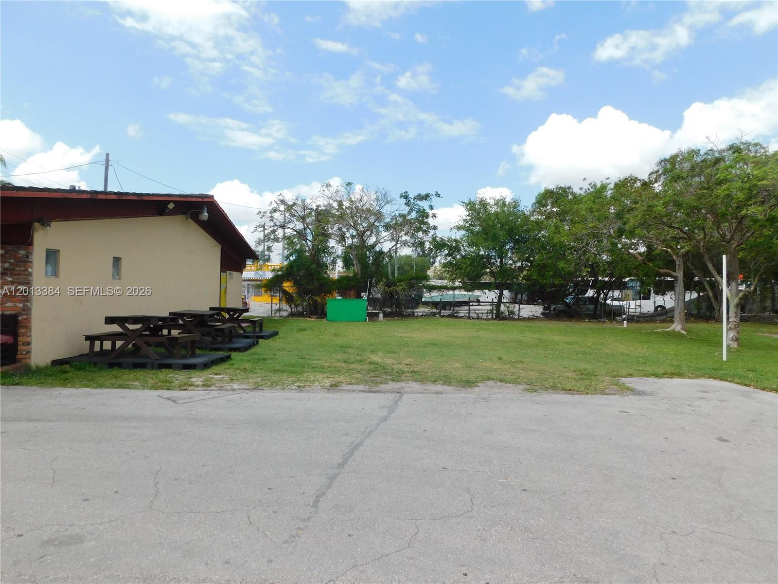 27230 S Dixie Highway