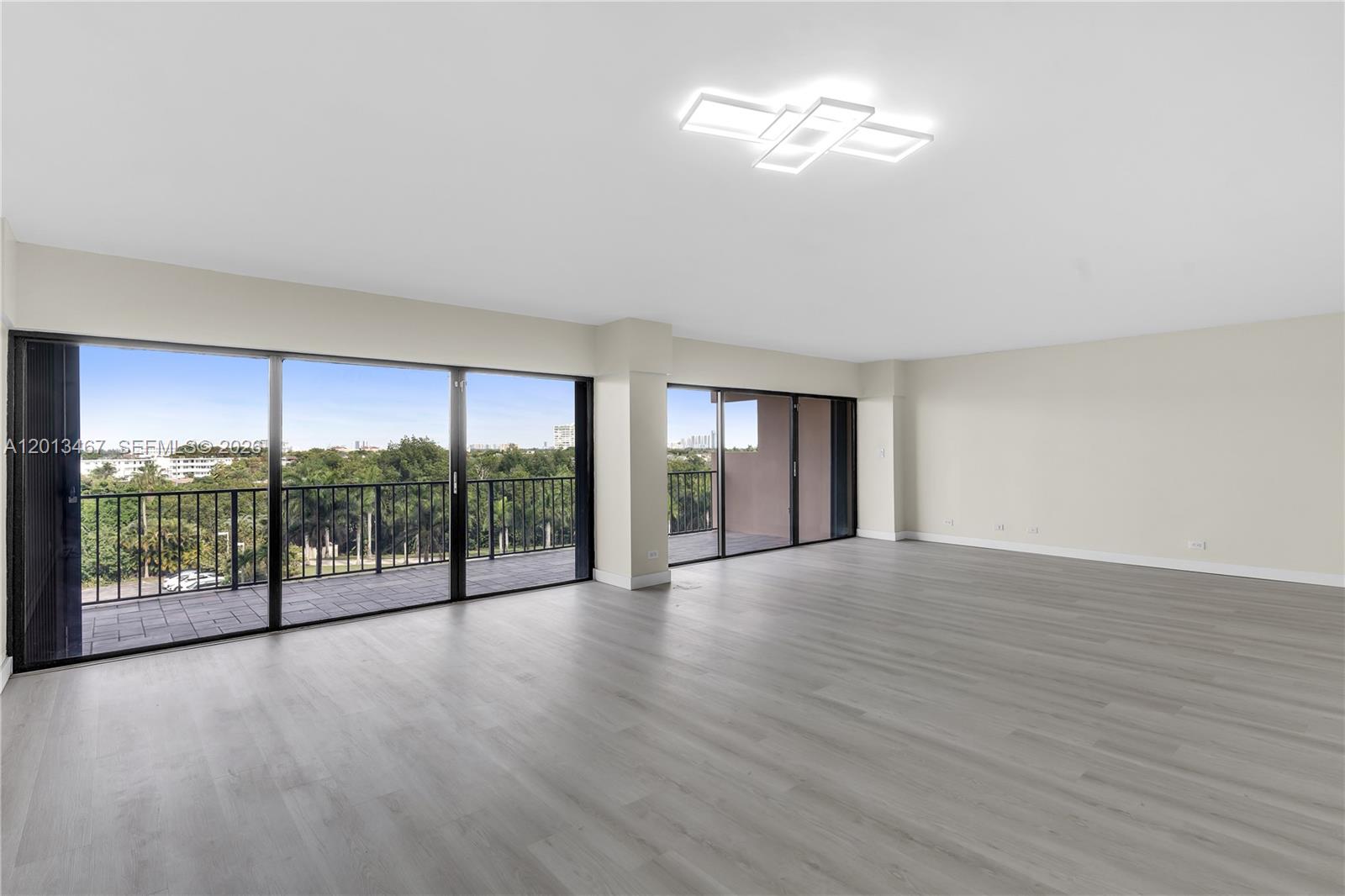 1800 NE 114th Street