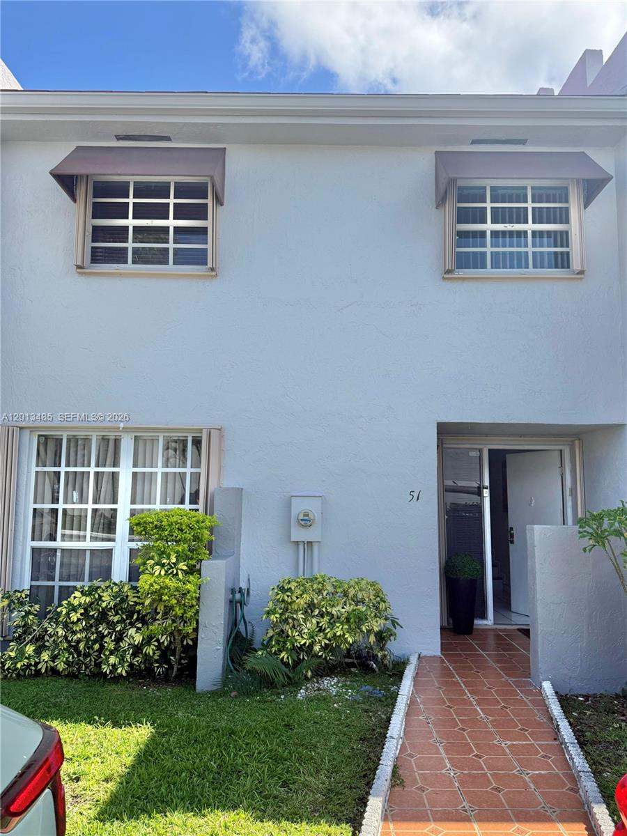 10330 SW 154th Cir Court