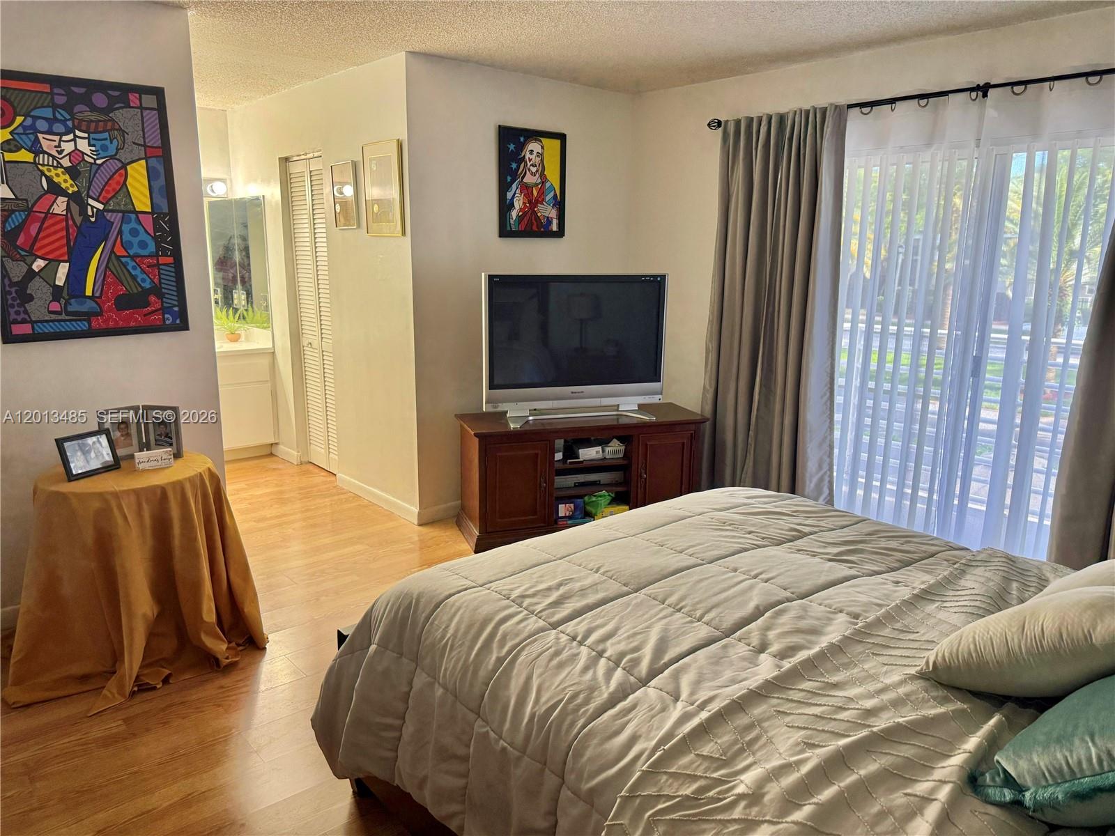 10330 SW 154th Cir Court