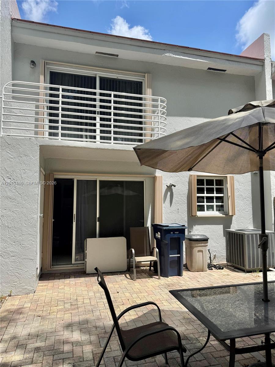 10330 SW 154th Cir Court