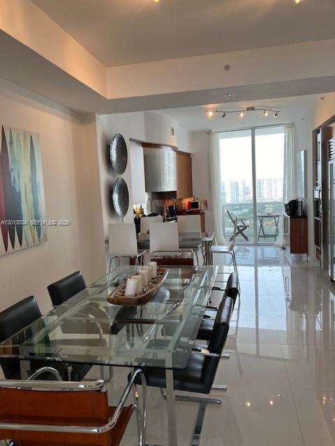 18101 Collins Avenue