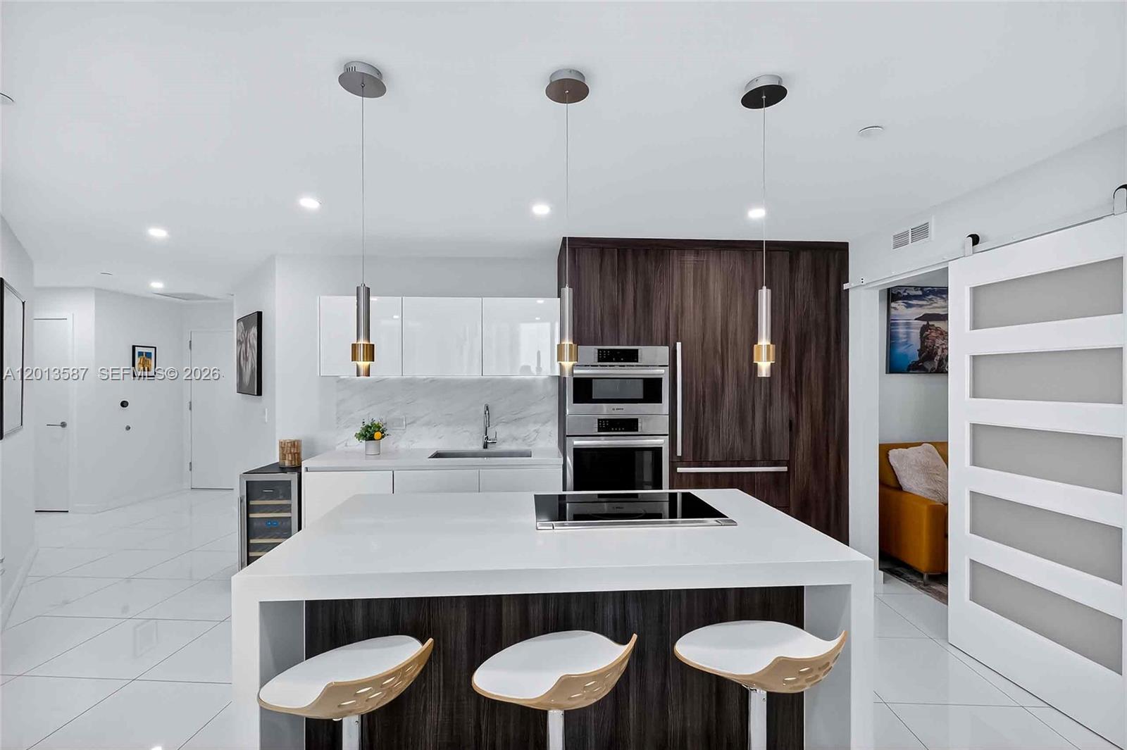 851 NE 1st Avenue