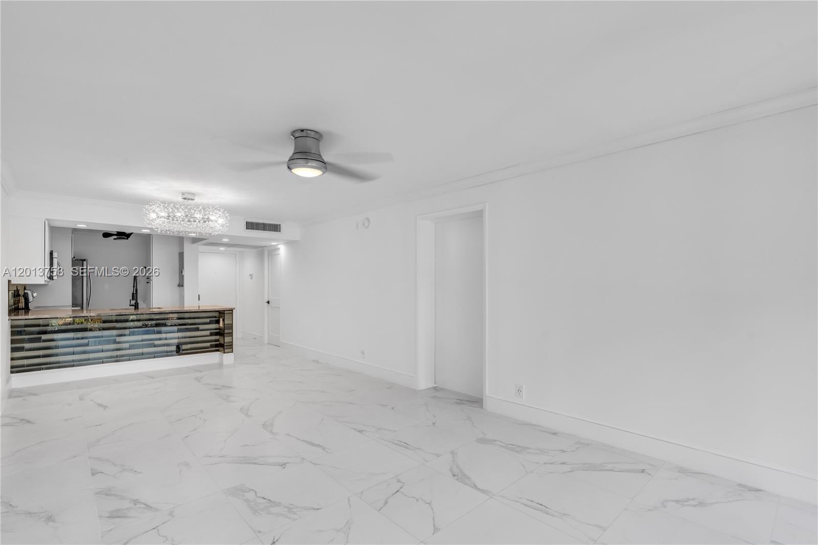 12 Royal Palm Way