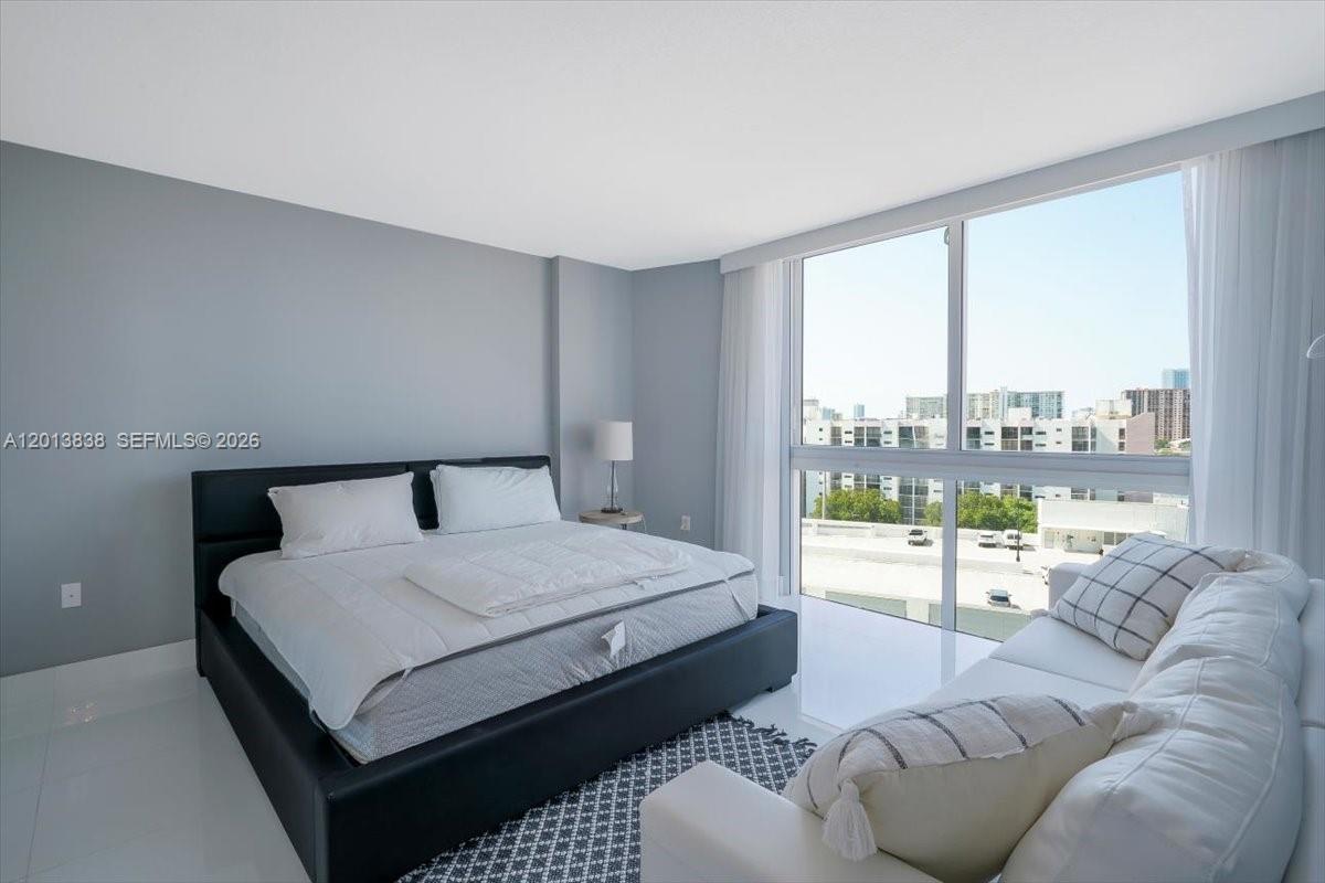 250 Sunny Isles Boulevard