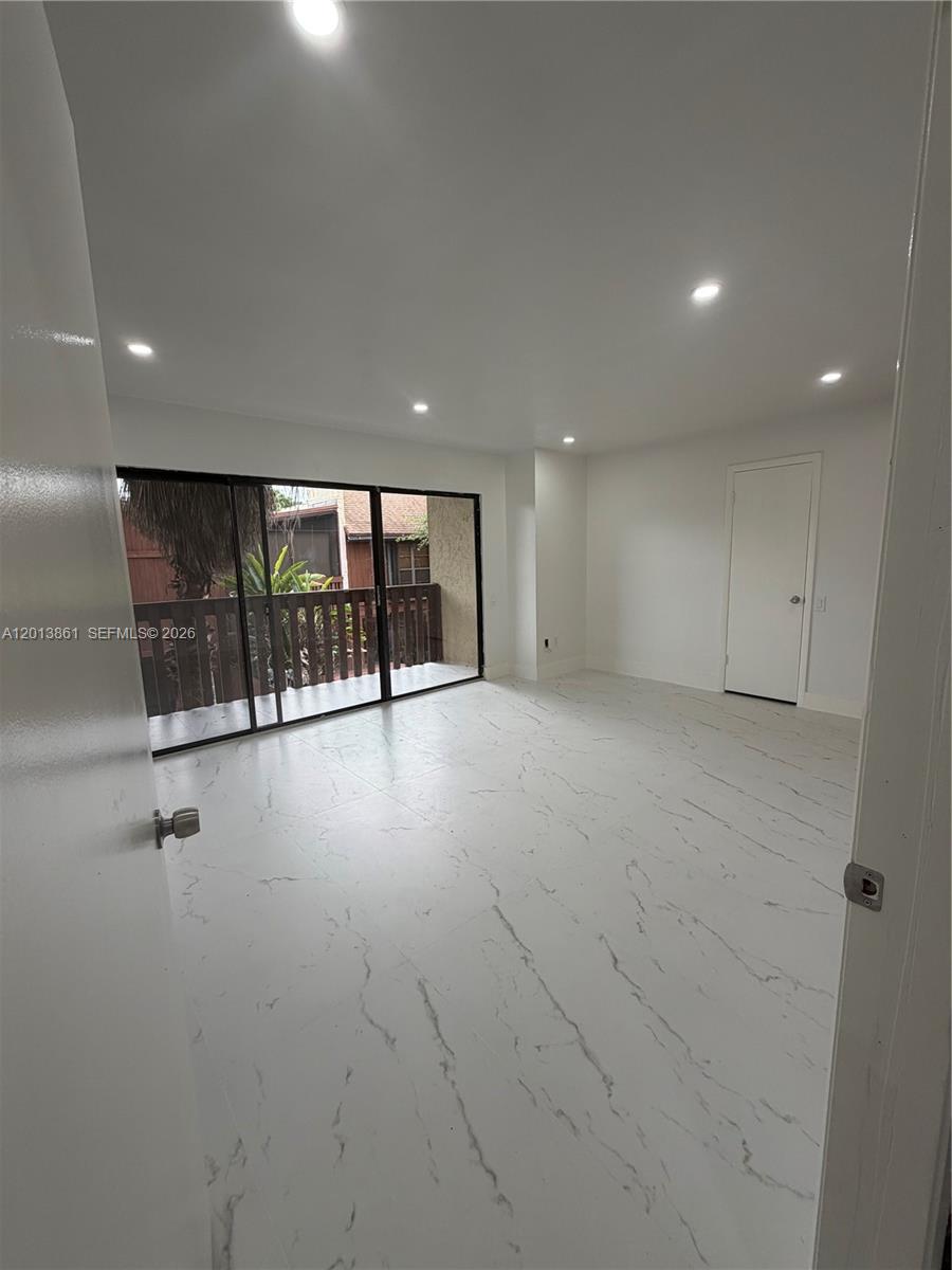 7024 SW 114th Place