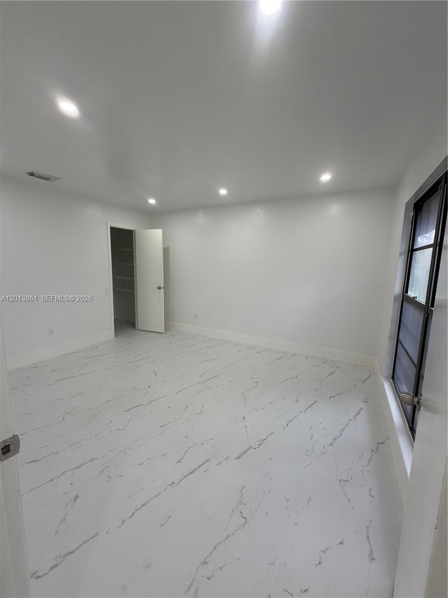 7024 SW 114th Place