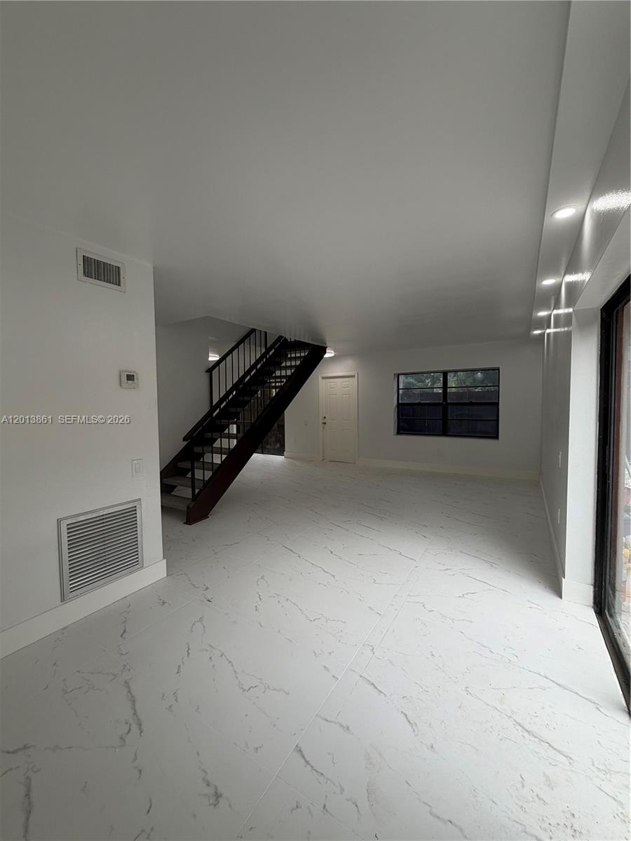 7024 SW 114th Place