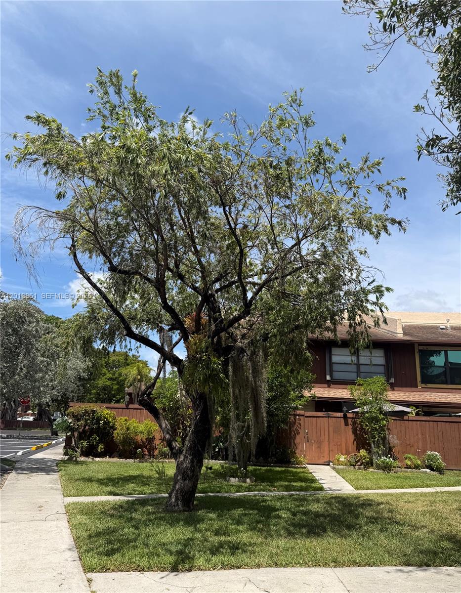 7024 SW 114th Place