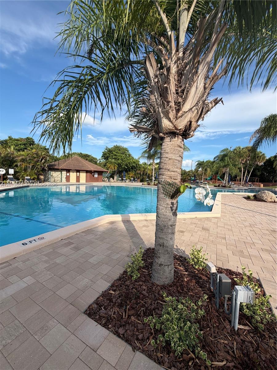 7024 SW 114th Place
