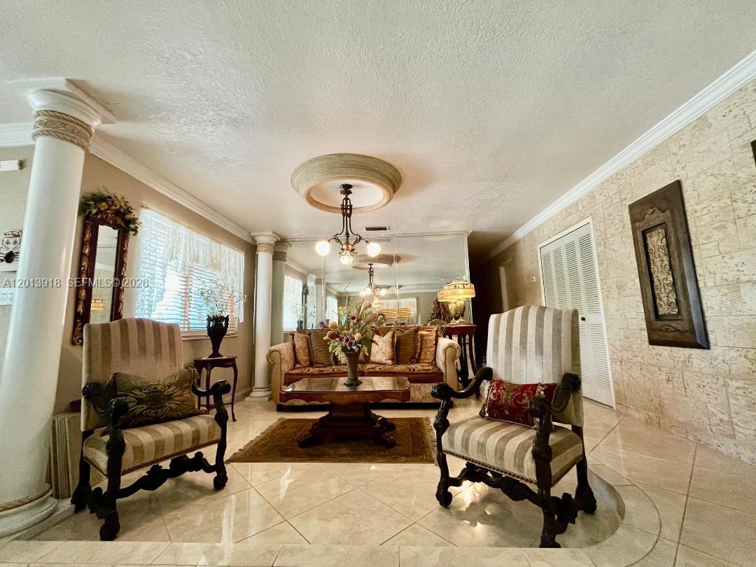 2525 SW 107th Court
