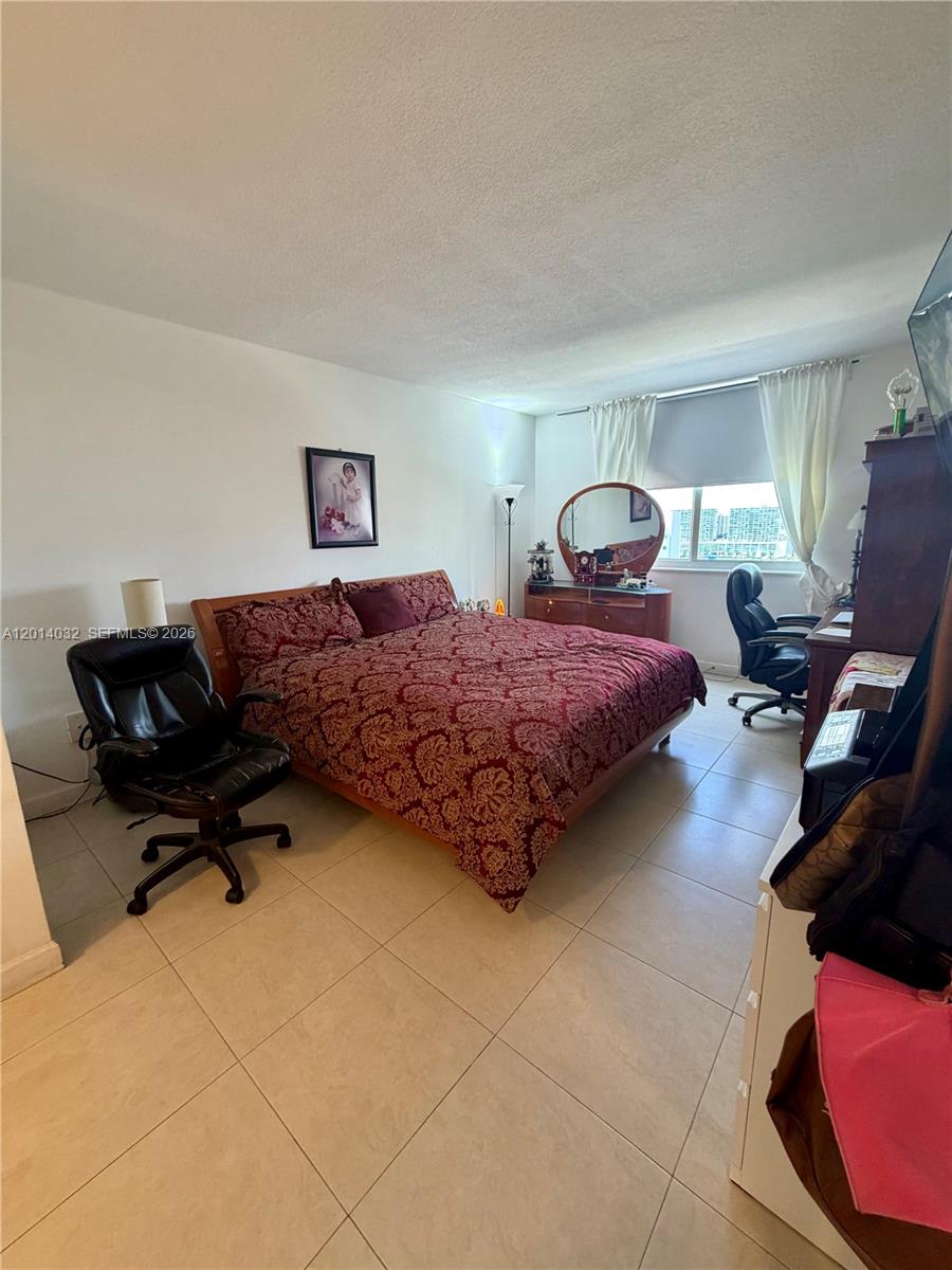 500 Bayview Drive