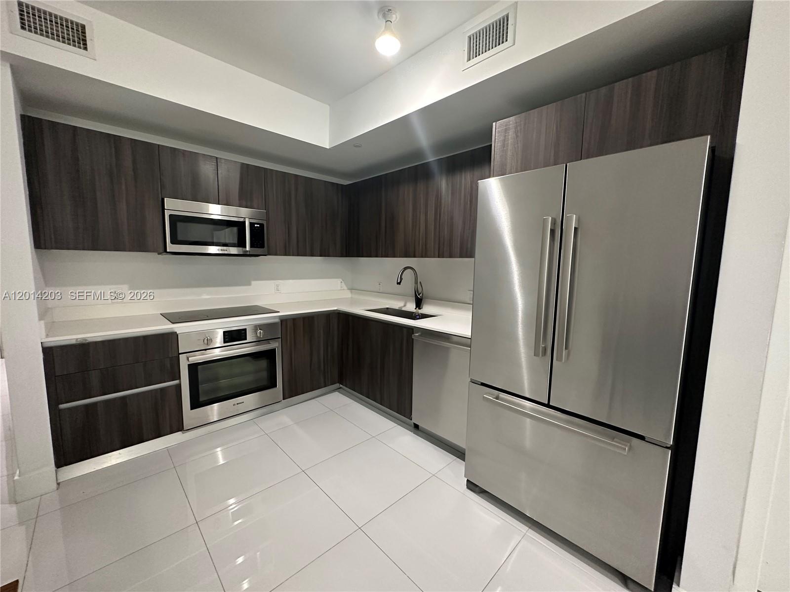 488 NE 18th Street