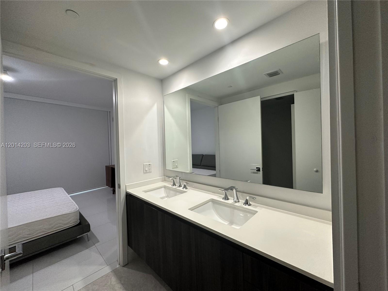 488 NE 18th Street