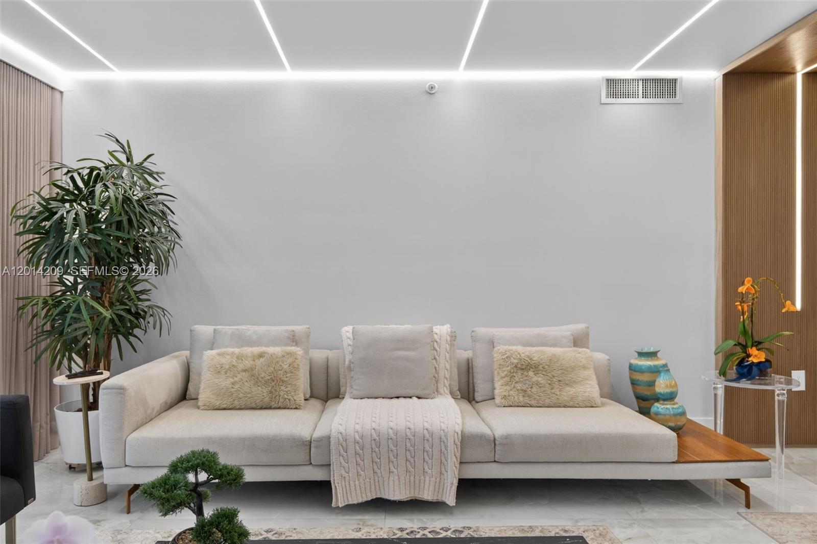 300 Sunny Isles Boulevard