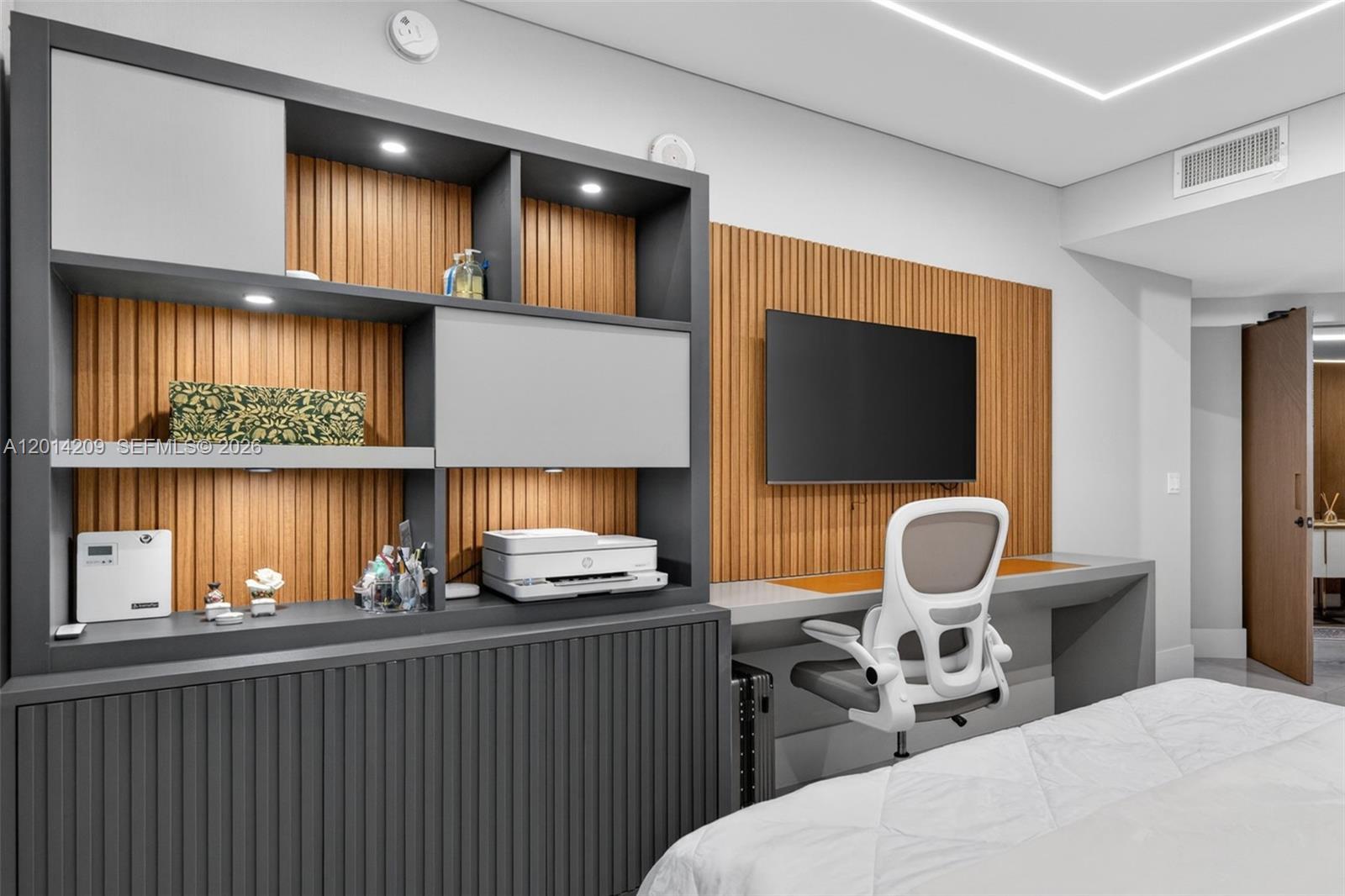 300 Sunny Isles Boulevard