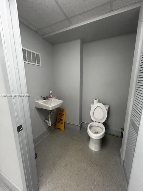 900 W 49th Street