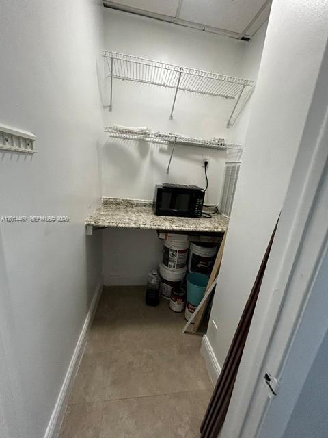 900 W 49th Street