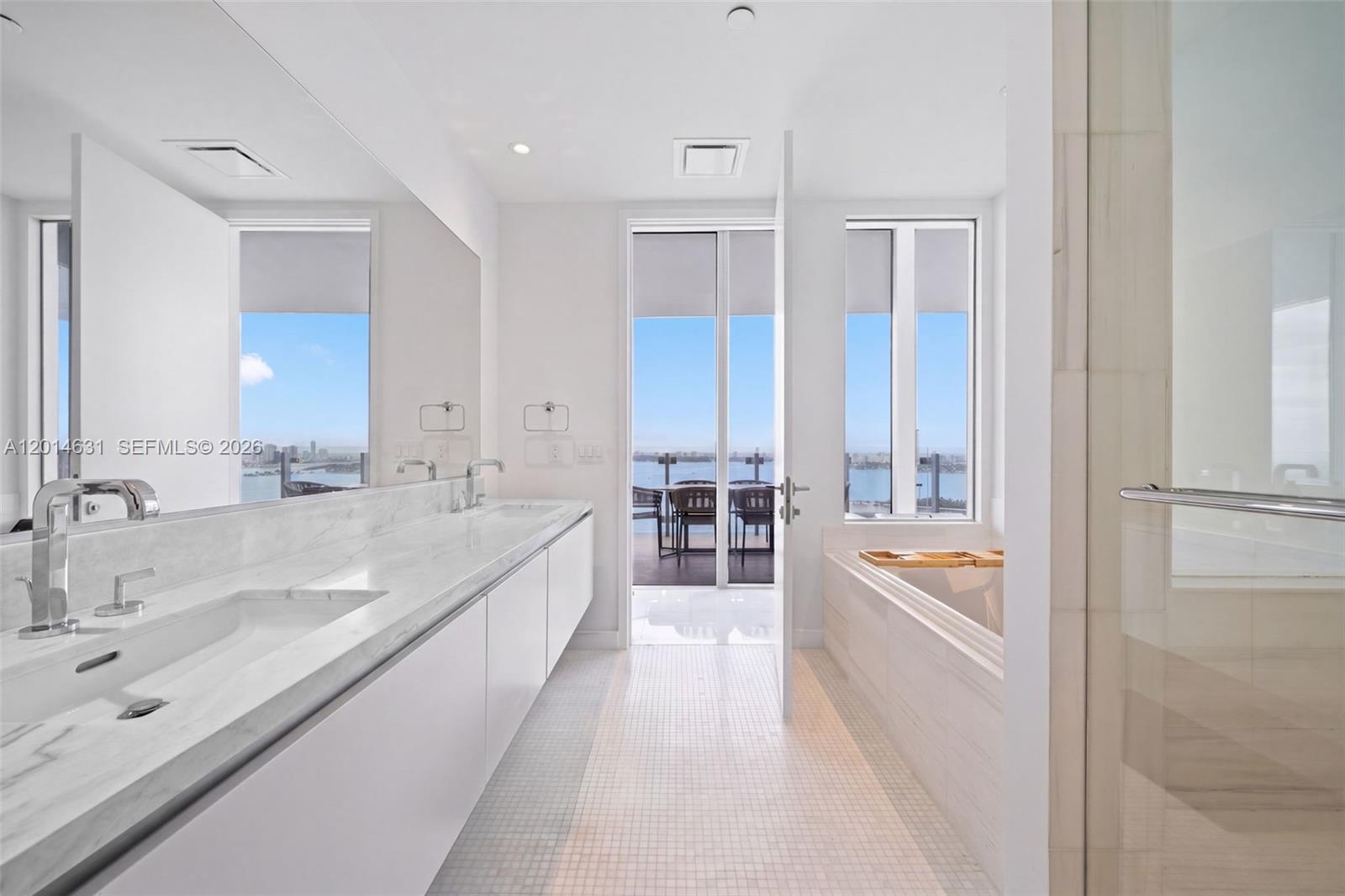 700 NE 26th Terrace