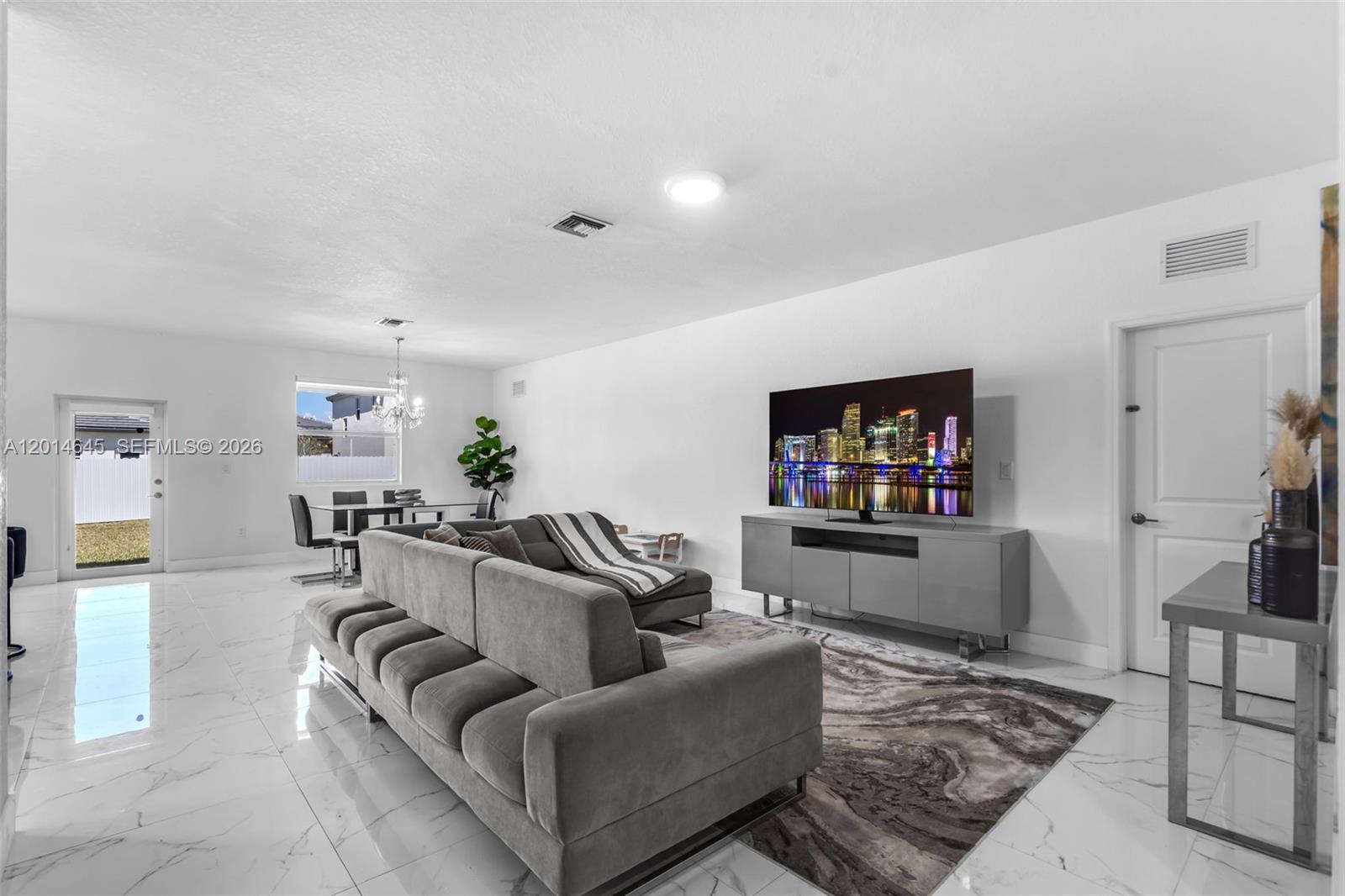 13629 SW 186th Lane
