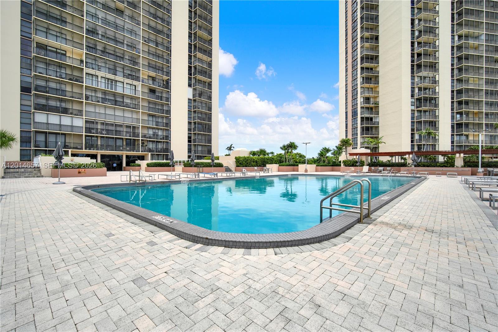 20335 W Country Club Drive