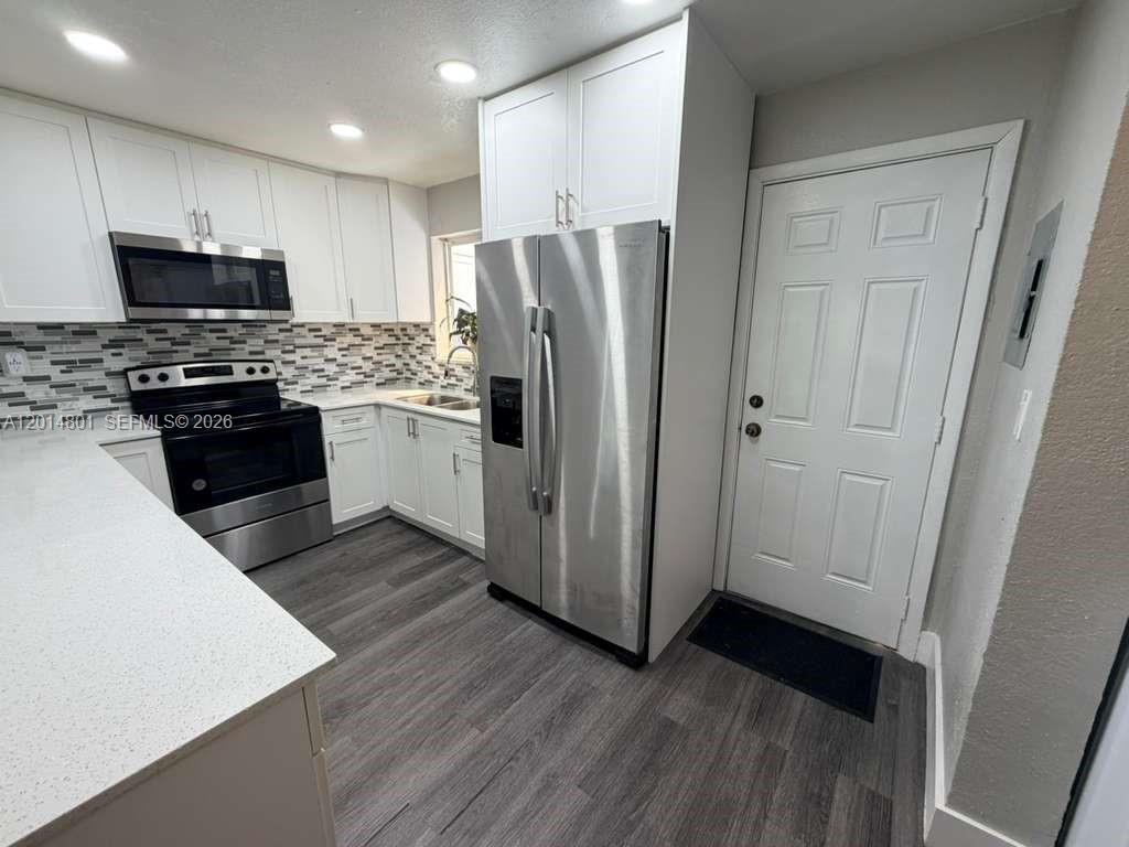 1500 NE 151st Street