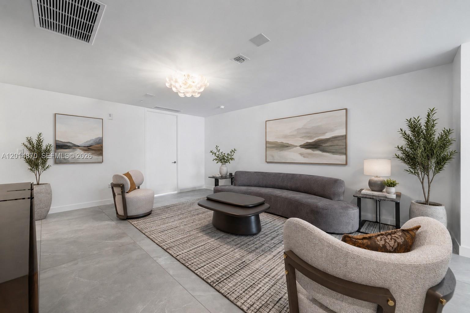 900 N Ocean Boulevard