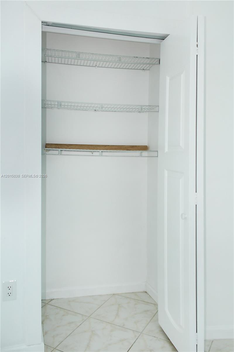 350 S Miami Avenue