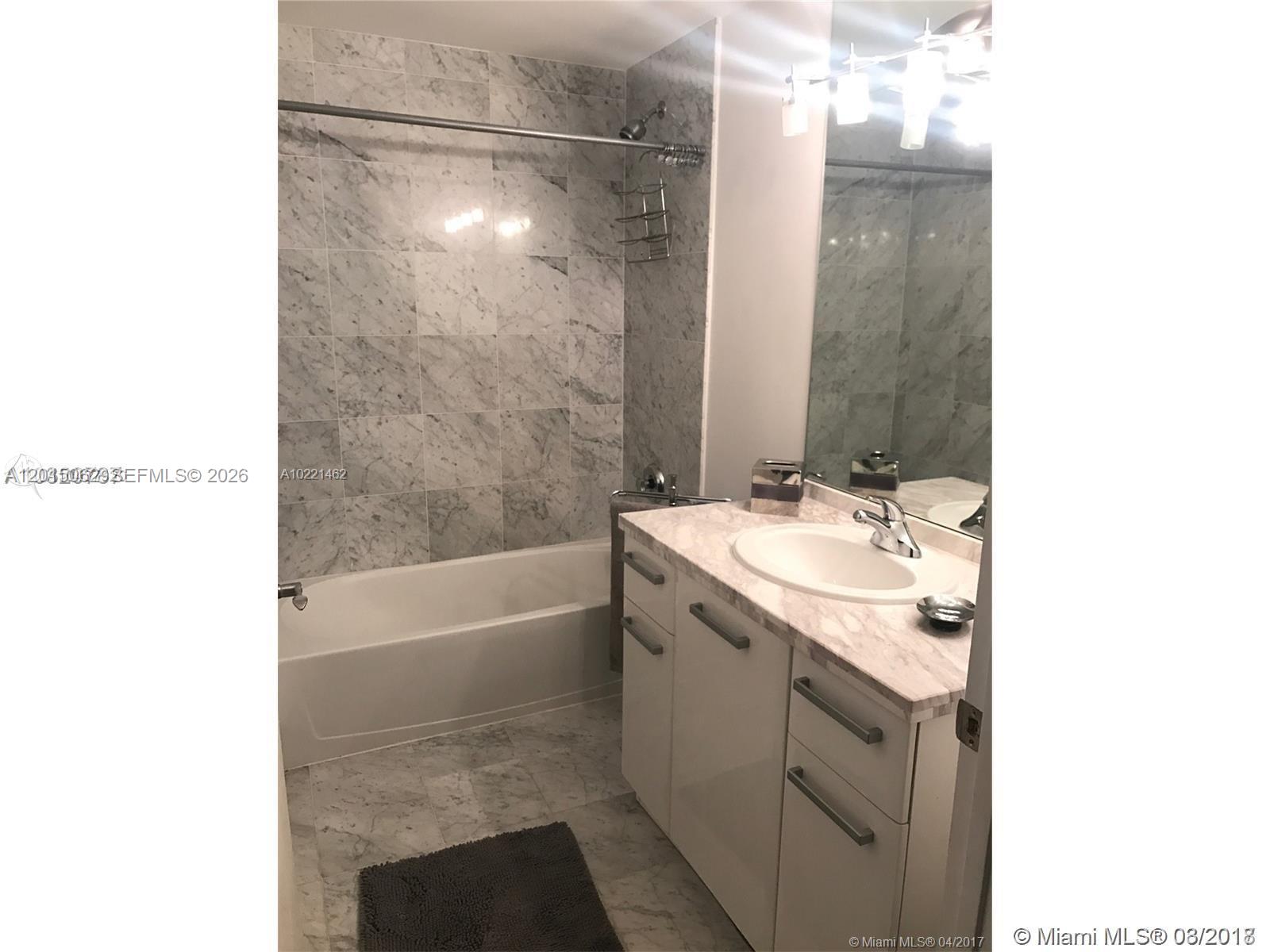 253 NE 2nd Street