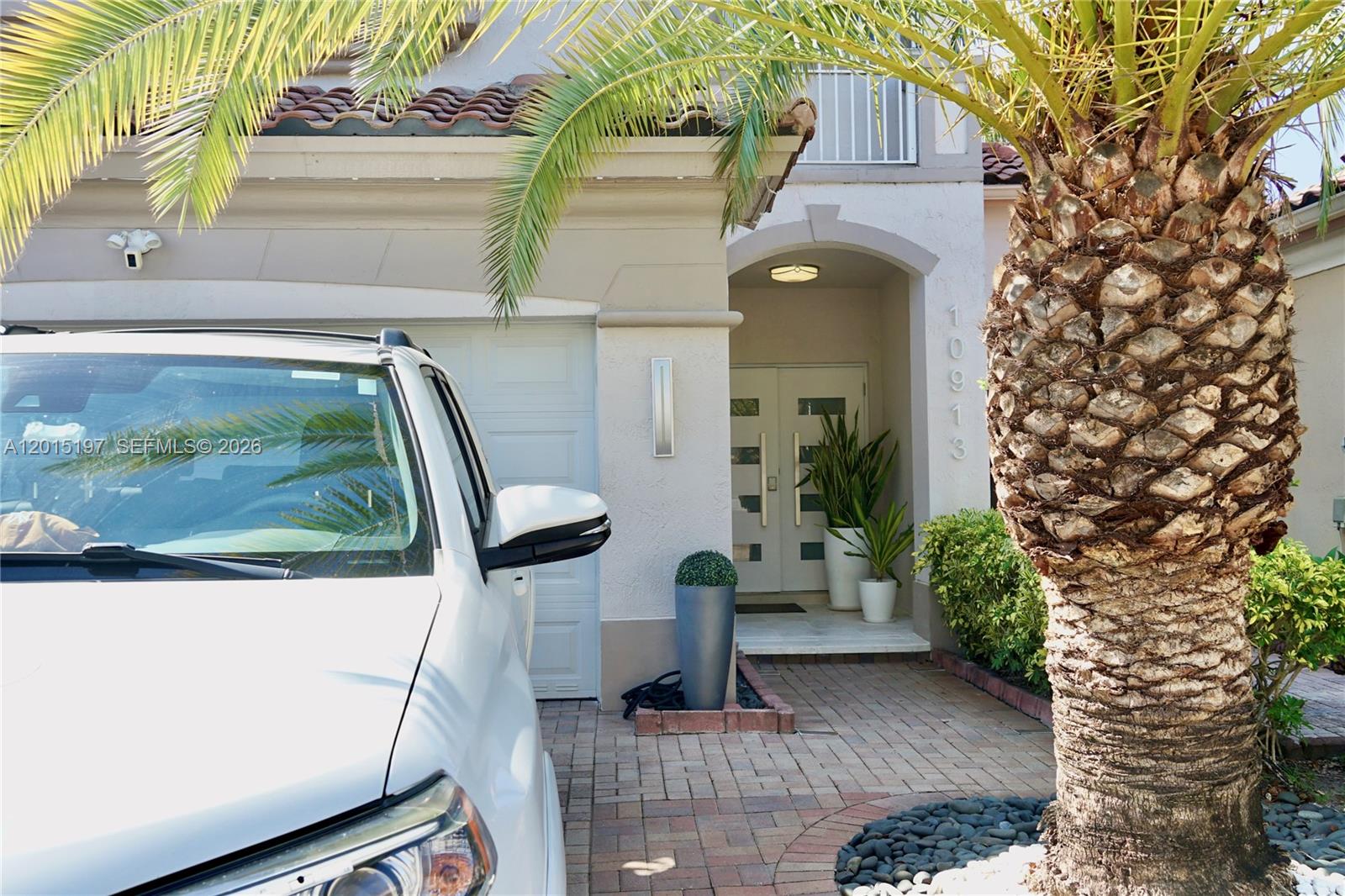 10913 NW 67th Street
