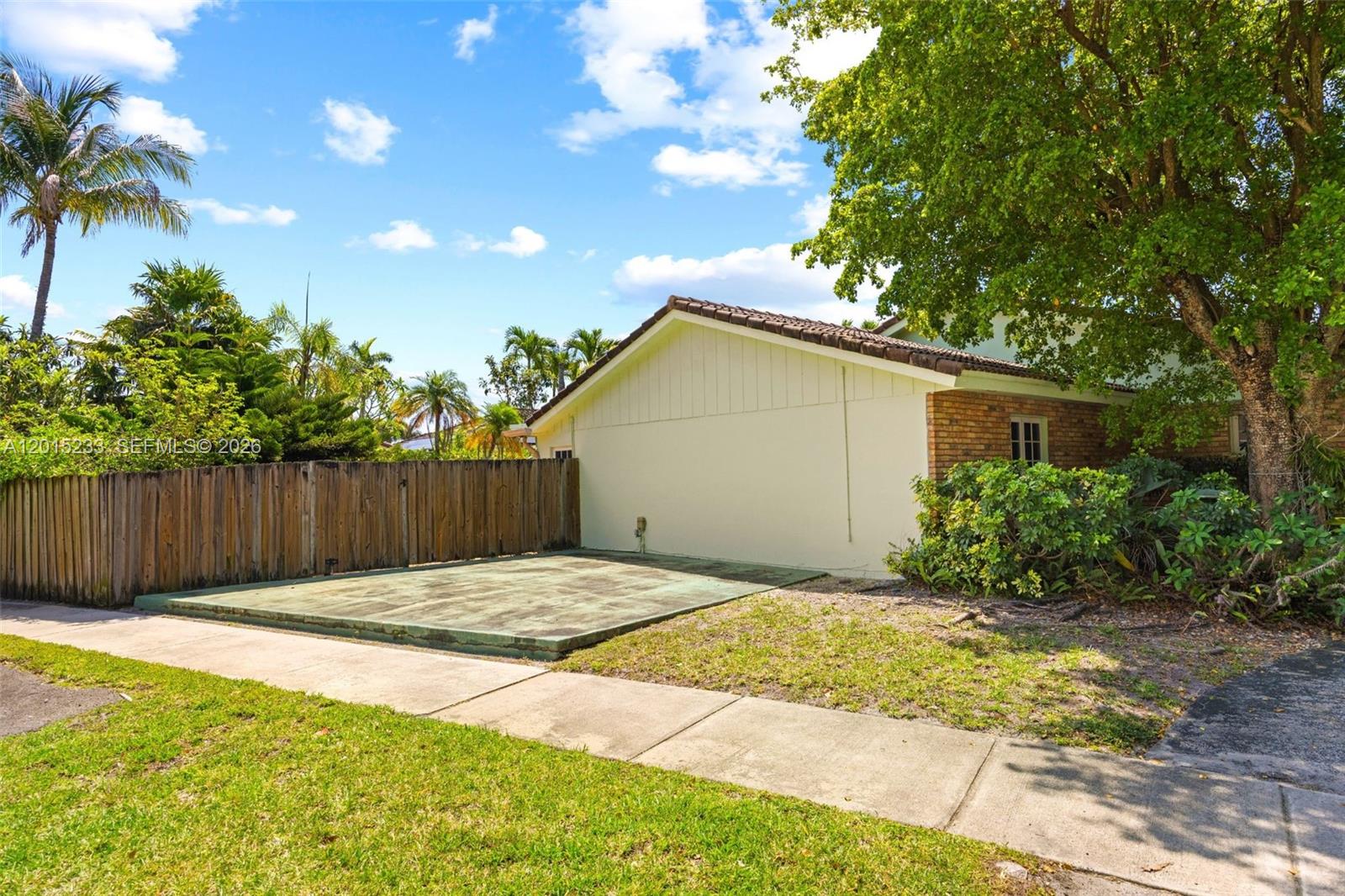 21141 NE 21st Court