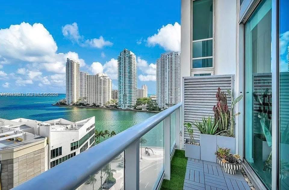 300 S Biscayne Boulevard