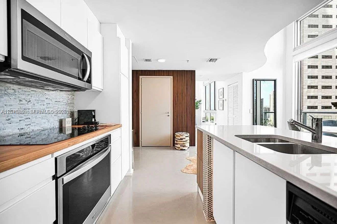 300 S Biscayne Boulevard