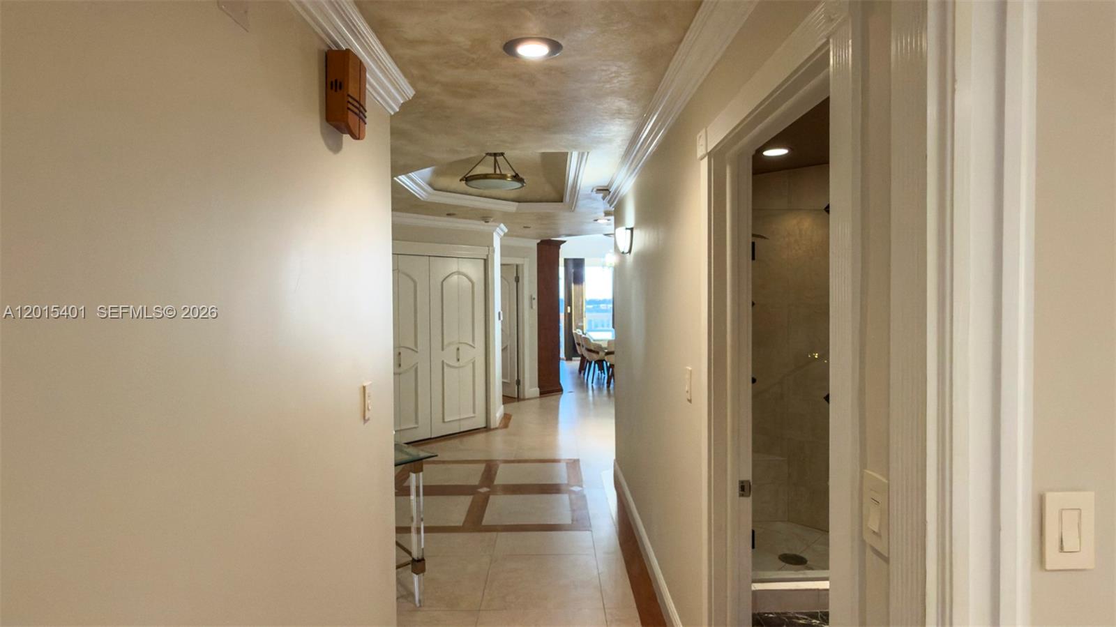 2000 Island Boulevard