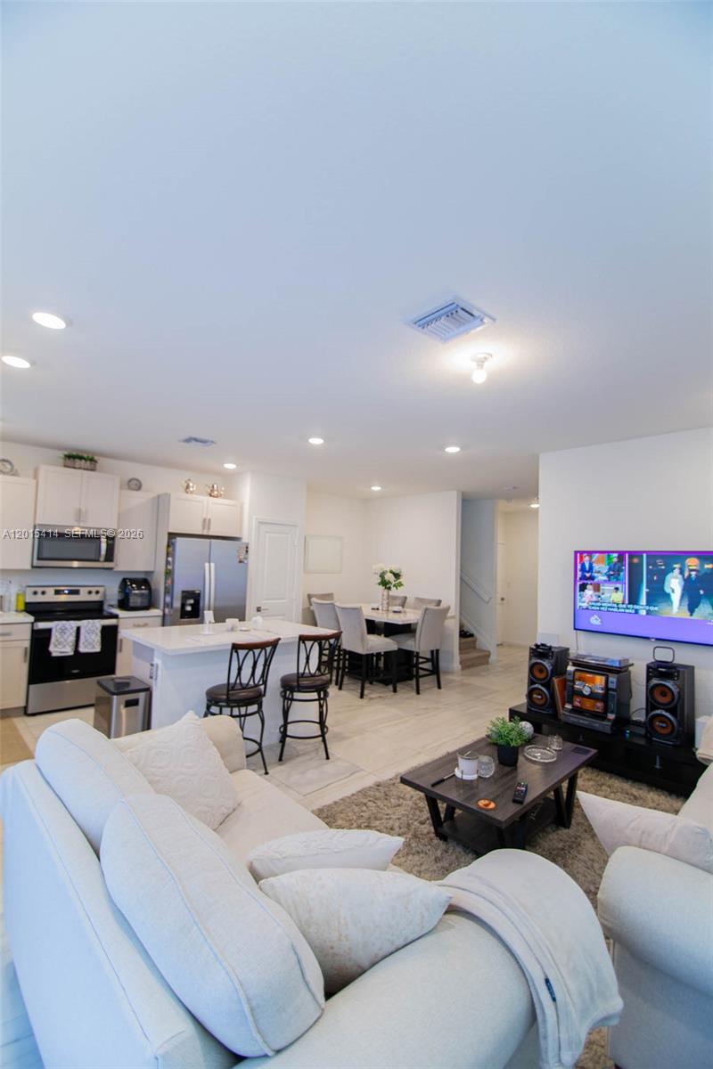 2348 SE 12th Court