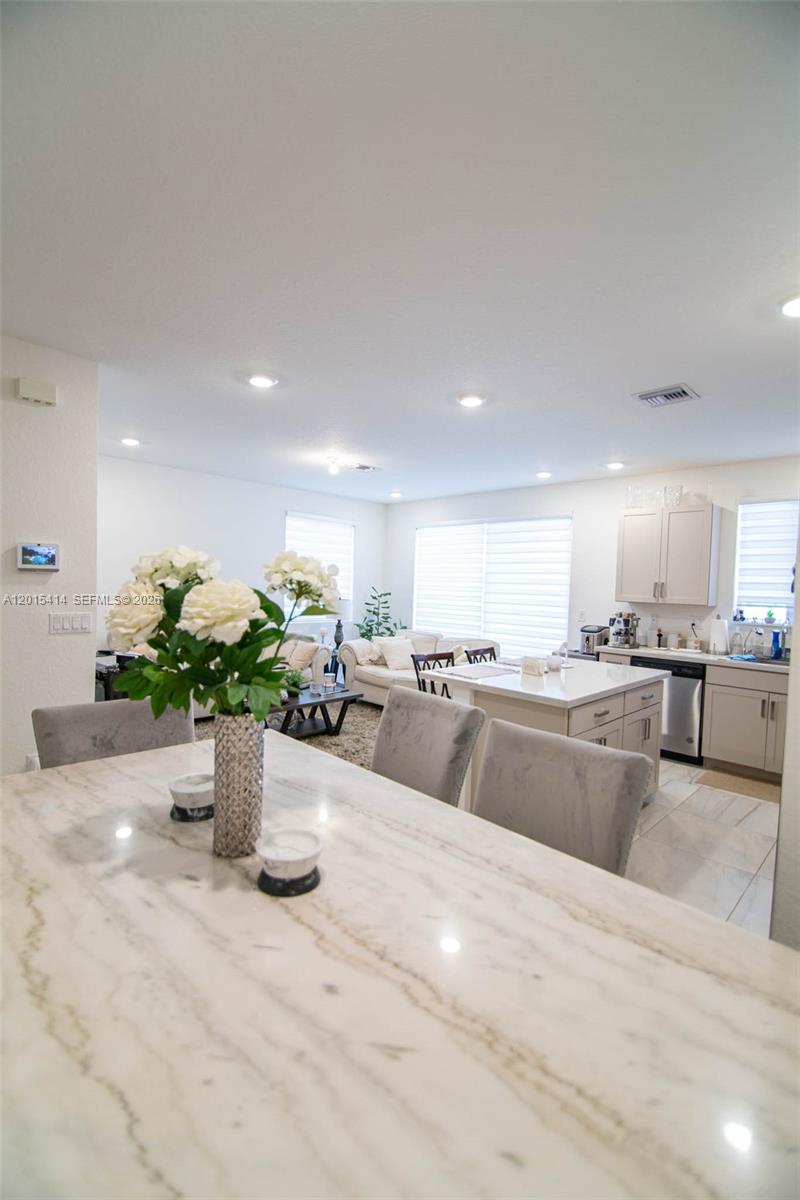 2348 SE 12th Court