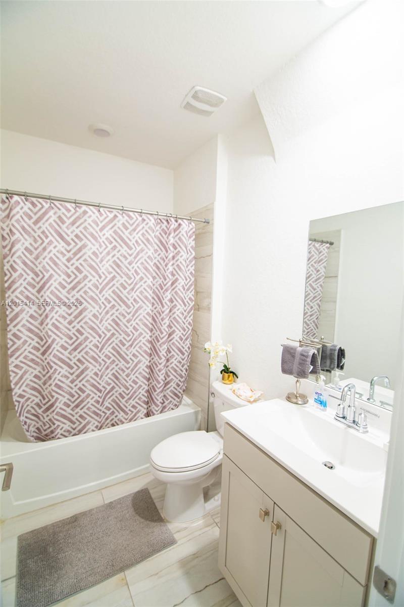 2348 SE 12th Court