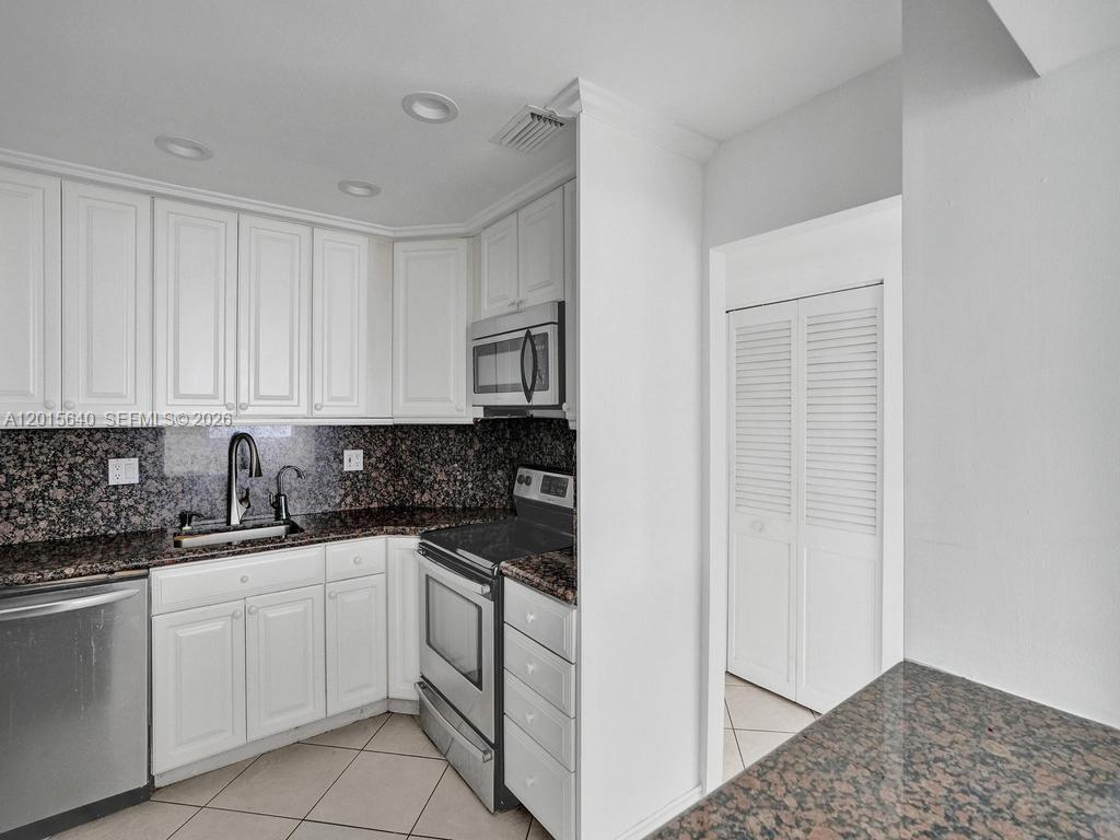 300 Bayview Drive