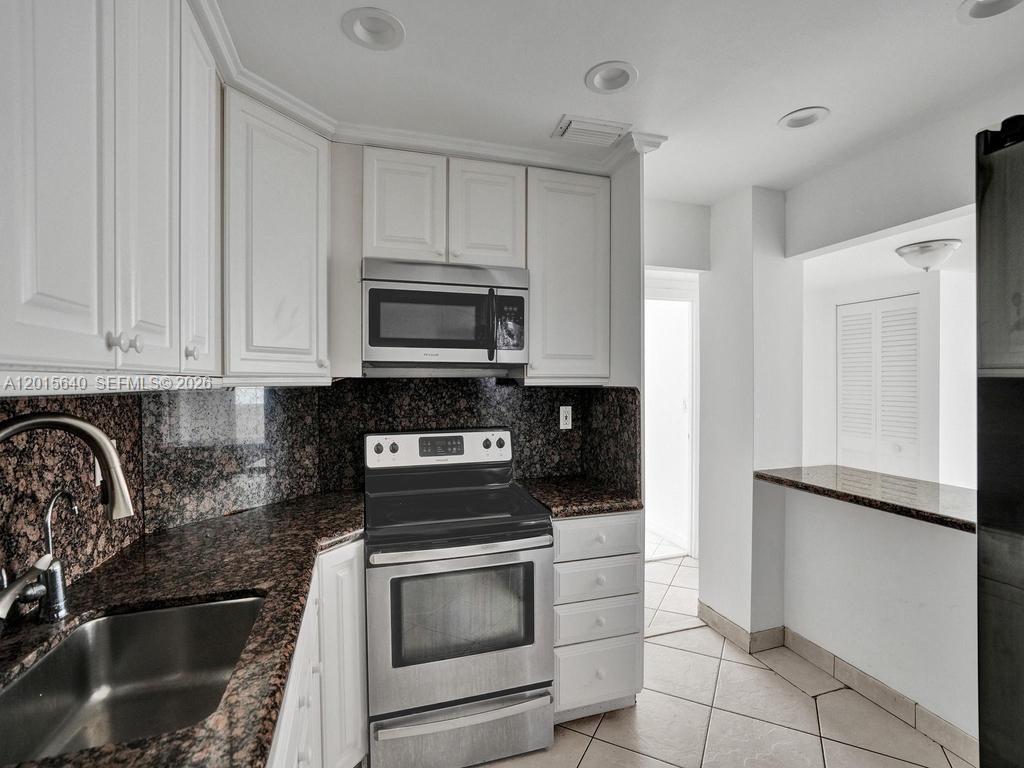 300 Bayview Drive