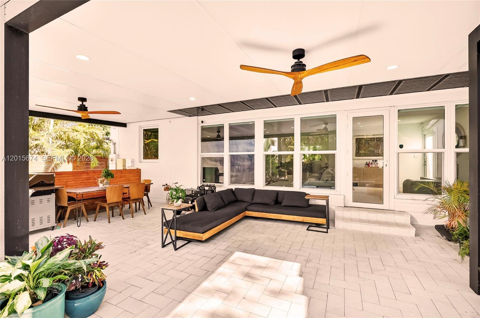 725 NE 81st Street