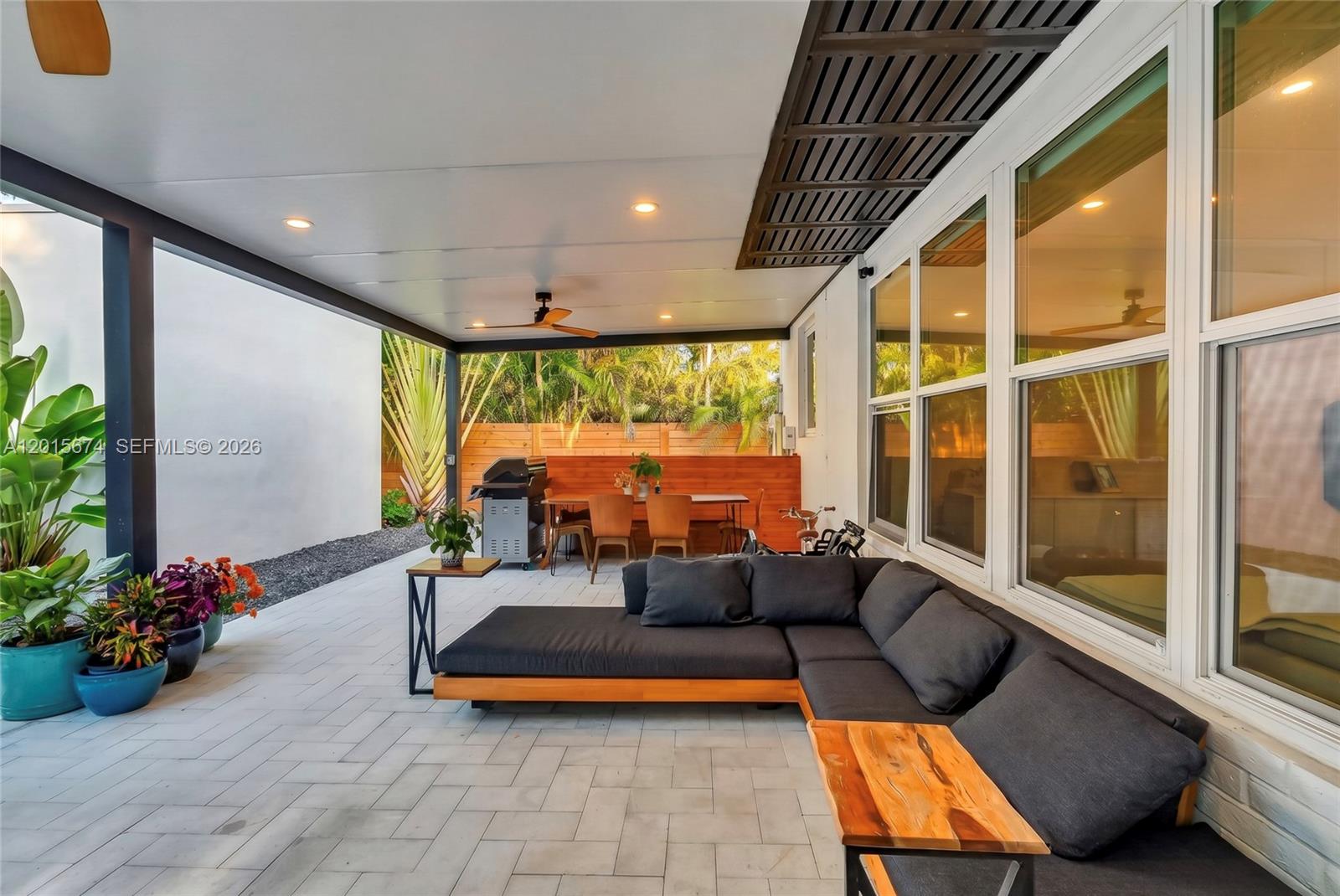 725 NE 81st Street
